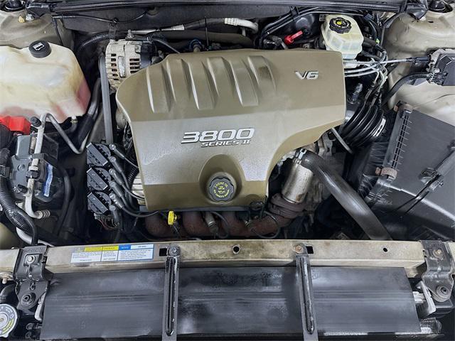 Photo of 2001 Light Bronzemist Metallic Buick LeSabre