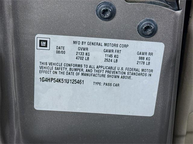 Photo of 2001 Light Bronzemist Metallic Buick LeSabre