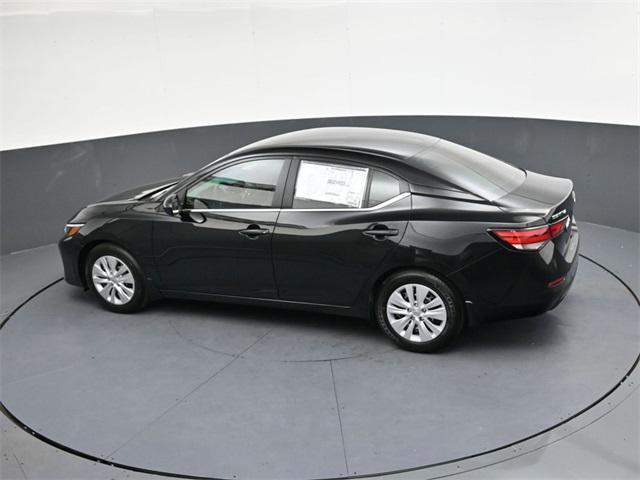Photo of 2025 Super Black Nissan Sentra