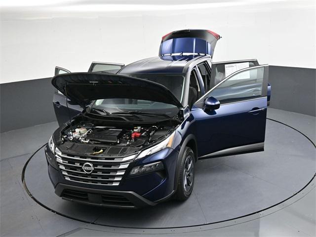Photo of 2025 Deep Ocean Blue Pearl Nissan Rogue