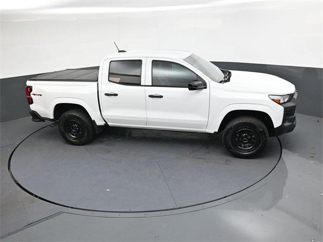 Photo of 2023 Summit White Chevrolet Colorado