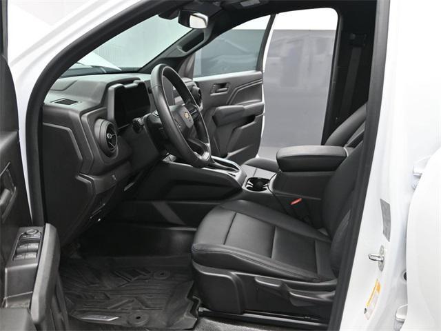 Photo of 2023 Summit White Chevrolet Colorado