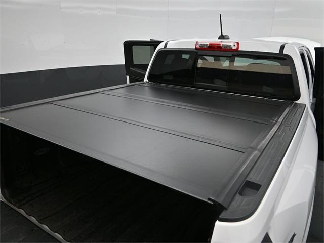 Photo of 2023 Summit White Chevrolet Colorado