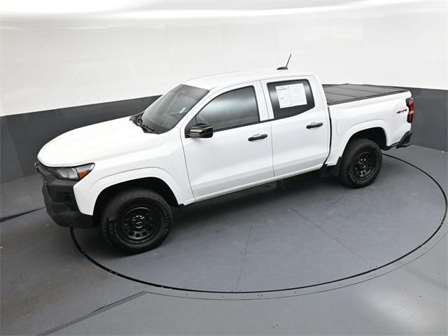Photo of 2023 Summit White Chevrolet Colorado