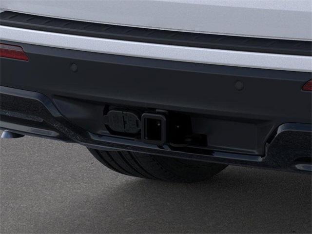 Photo of 2025 Star White Ford Explorer