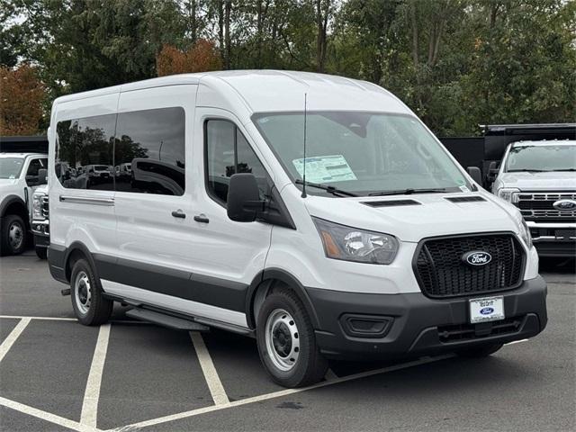 Photo of 2026 Oxford White Ford Transit-350
