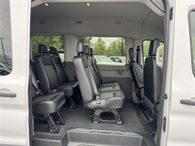 Photo of 2026 Oxford White Ford Transit-350