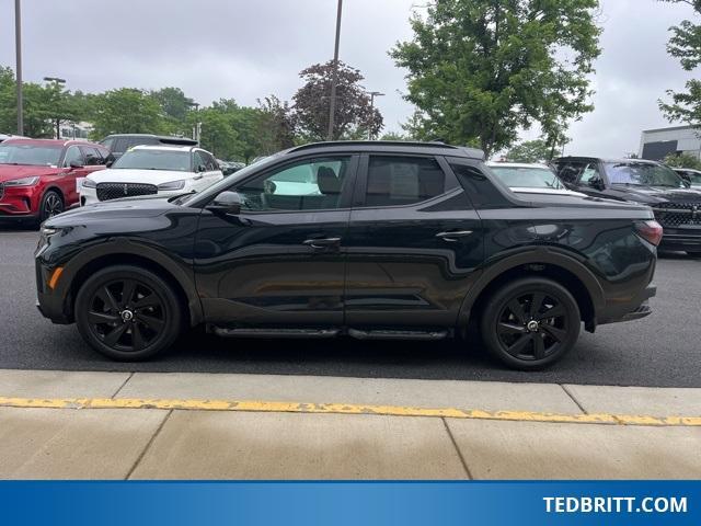 Photo of 2023 Phantom Black Hyundai SANTA CRUZ