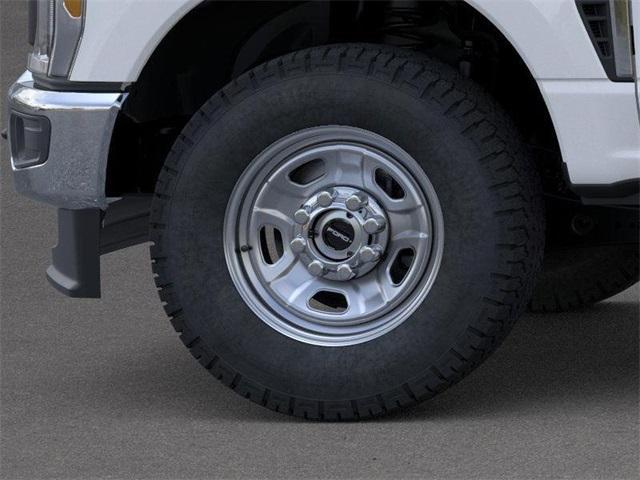 Photo of 2026 Oxford White Ford F-350