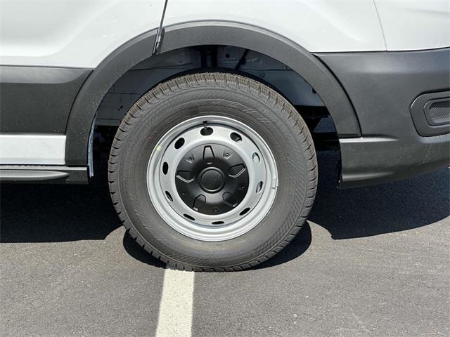 Photo of 2025 Oxford White Ford Transit-250
