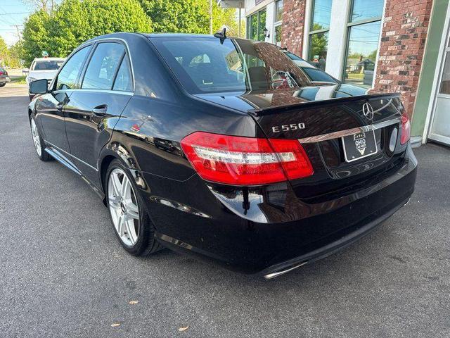 Photo of 2010 Black Mercedes-Benz E-Class