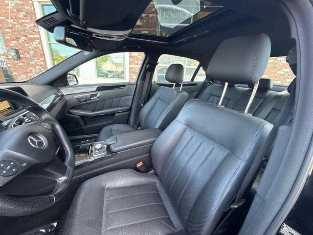 Photo of 2010 Black Mercedes-Benz E-Class