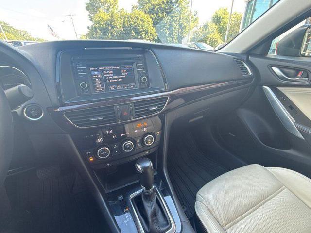 Photo of 2014 Soul Red Metallic Mazda Mazda6