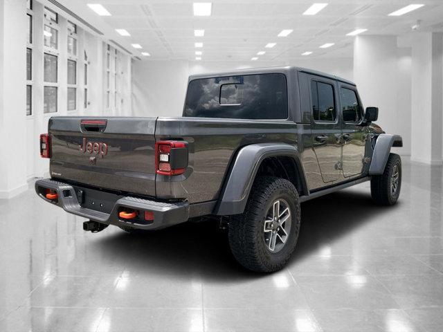 Photo of 2025 Granite Crystal Metallic Clearcoat Jeep Gladiator