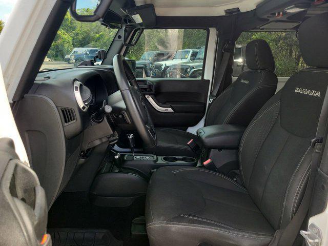 Photo of 2018 Bright White Clearcoat Jeep Wrangler JK