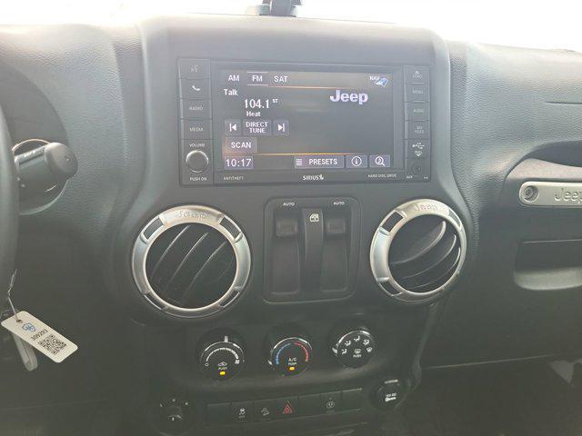 Photo of 2018 Bright White Clearcoat Jeep Wrangler JK