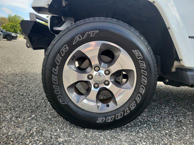 Photo of 2018 Bright White Clearcoat Jeep Wrangler JK