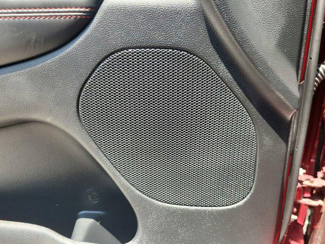 Photo of 2023 Octane Red Pearlcoat Dodge Durango