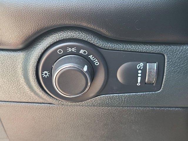 Photo of 2023 Octane Red Pearlcoat Dodge Durango
