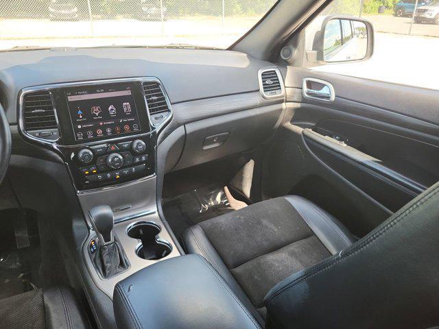Photo of 2019 Bright White Clearcoat Jeep Grand Cherokee
