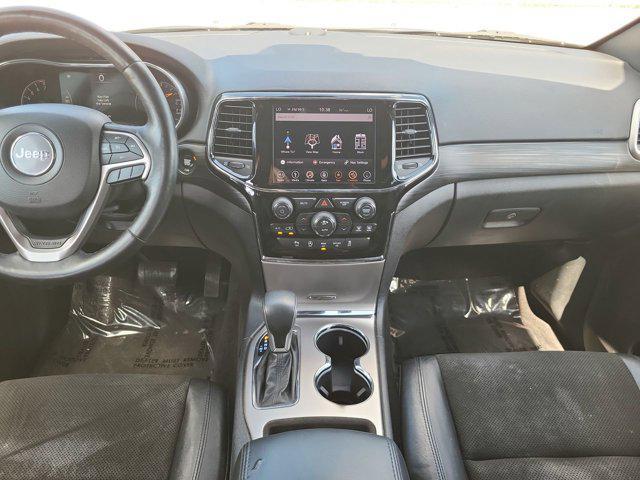 Photo of 2019 Bright White Clearcoat Jeep Grand Cherokee