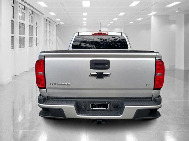 Photo of 2015 Silver Ice Metallic Chevrolet Colorado