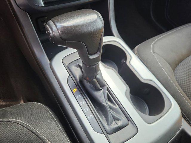 Photo of 2015 Silver Ice Metallic Chevrolet Colorado