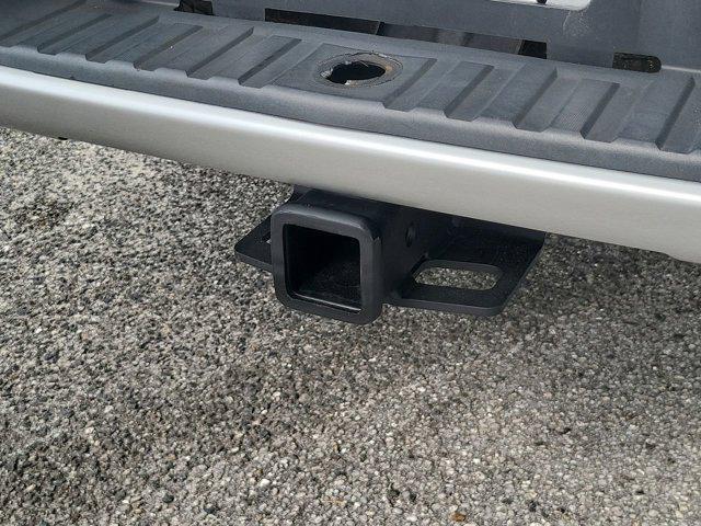 Photo of 2015 Silver Ice Metallic Chevrolet Colorado