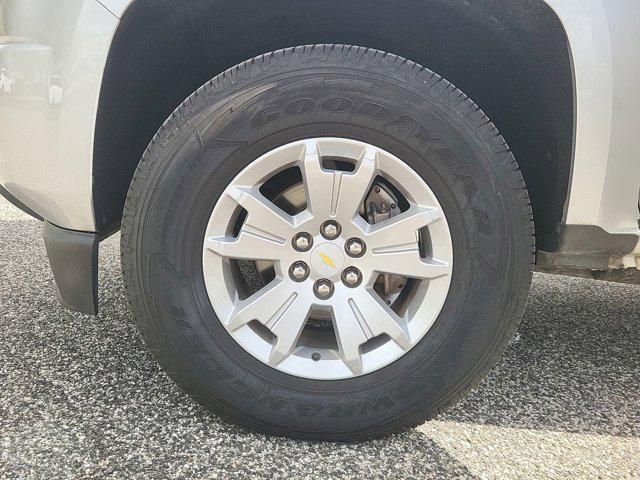 Photo of 2015 Silver Ice Metallic Chevrolet Colorado