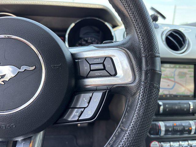 Photo of 2015 OXFORD WHITE Ford Mustang