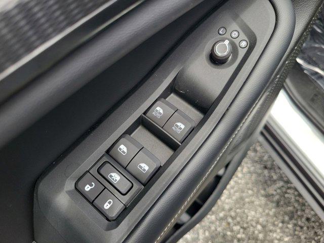 Photo of 2025 Silver Zynith Jeep Grand Cherokee L