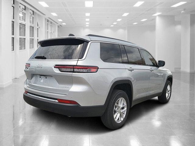 Photo of 2025 Silver Zynith Jeep Grand Cherokee L
