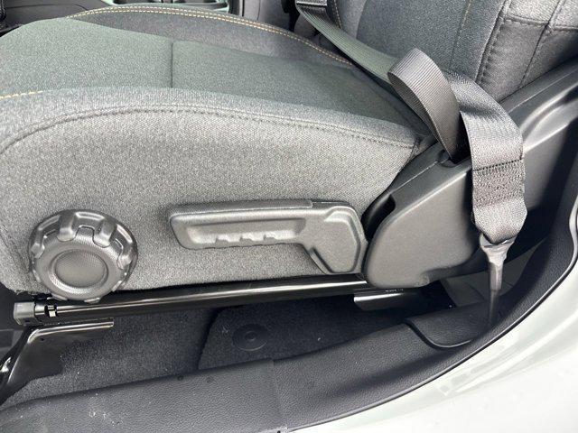 Photo of 2025 Bright White Clearcoat Jeep Wrangler