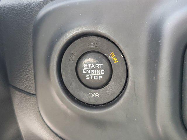 Photo of 2018 Bright White Clearcoat Jeep Wrangler Unlimited