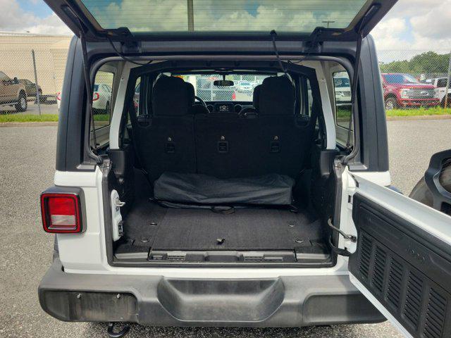 Photo of 2018 Bright White Clearcoat Jeep Wrangler Unlimited