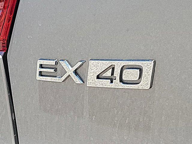 Photo of 2025 Gray Volvo EX40