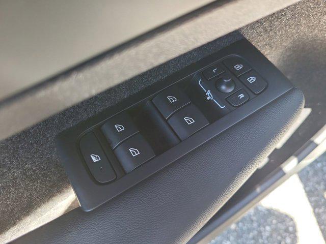 Photo of 2025 Gray Volvo EX40