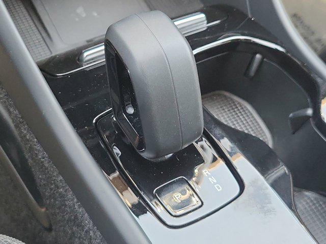 Photo of 2025 Gray Volvo EX40
