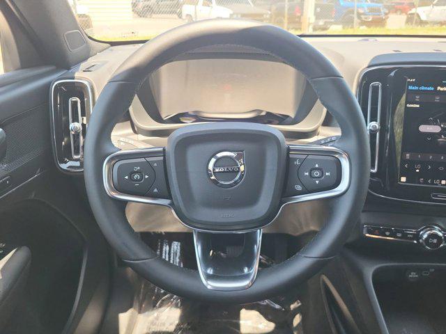 Photo of 2025 Gray Volvo EX40