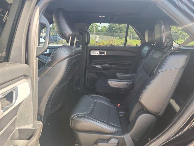 Photo of 2020 AGATE BLACK METALLIC Ford Explorer