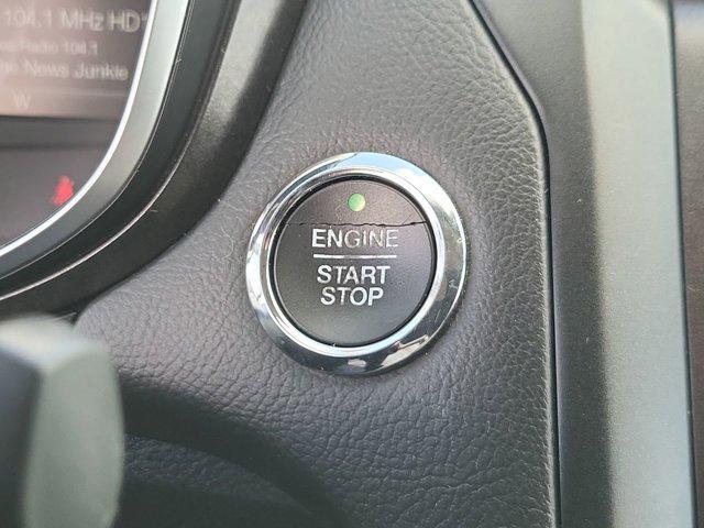 Photo of 2018 OXFORD WHITE Ford Fusion