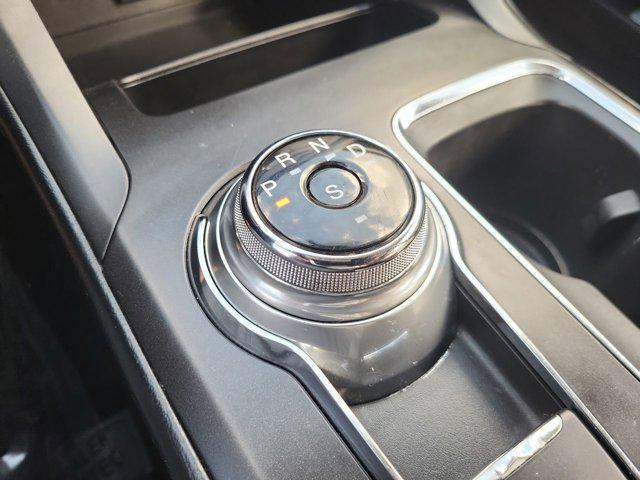 Photo of 2018 OXFORD WHITE Ford Fusion