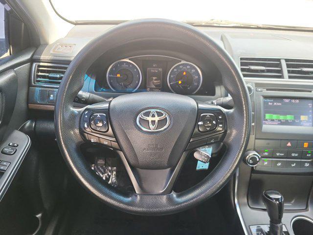 Photo of 2016 Predawn Gray Mica Toyota Camry