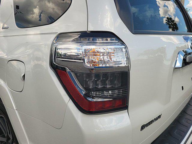 Photo of 2022 Blizzard Pearl Toyota 4Runner
