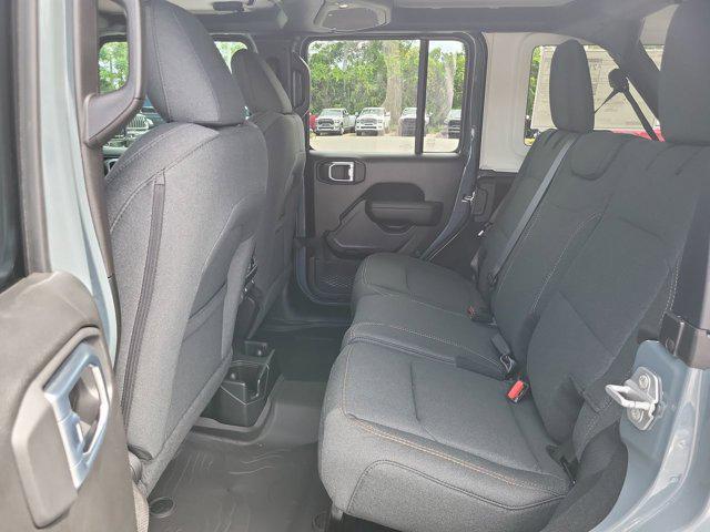 Photo of 2025 Anvil Clearcoat Jeep Wrangler