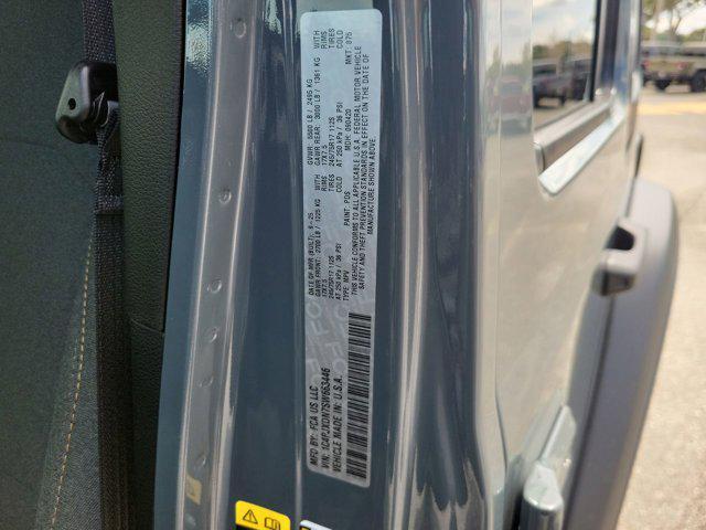 Photo of 2025 Anvil Clearcoat Jeep Wrangler