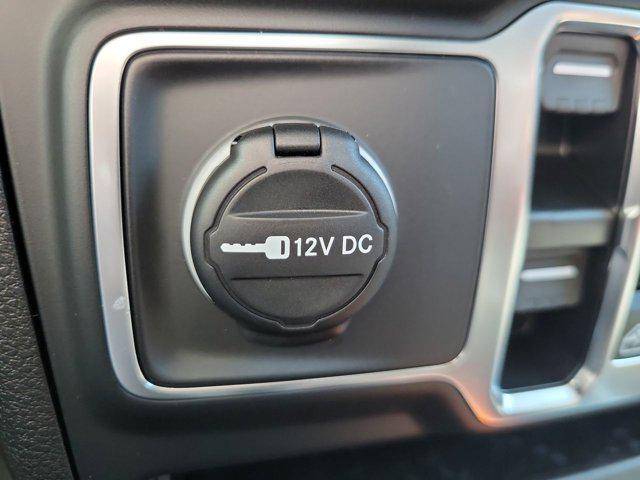 Photo of 2025 Anvil Clearcoat Jeep Wrangler