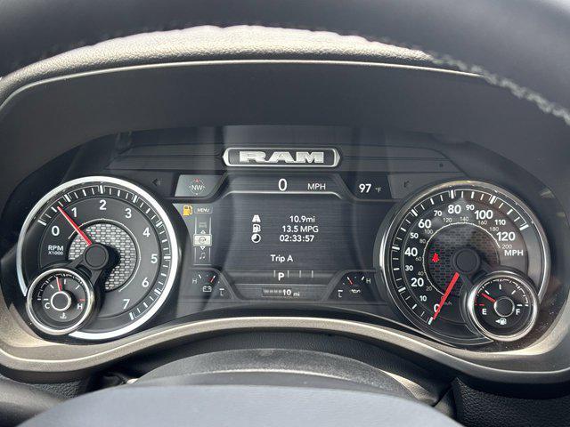 Photo of 2025 Diamond Black Crystal Pearlcoat RAM 1500
