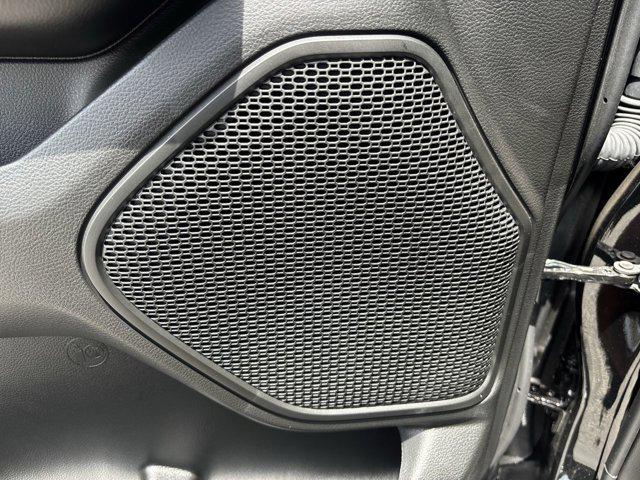 Photo of 2025 Diamond Black Crystal Pearlcoat RAM 1500