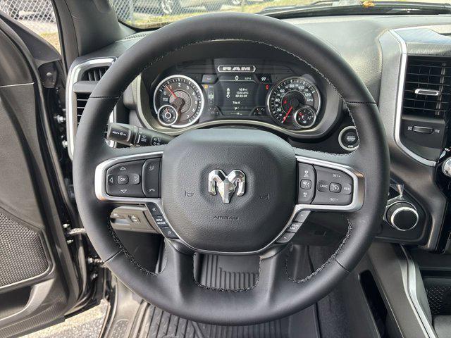 Photo of 2025 Diamond Black Crystal Pearlcoat RAM 1500